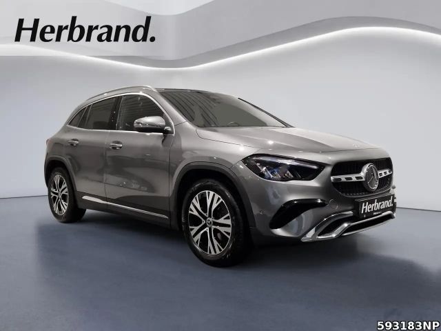 Mercedes-Benz GLA 200 Progressive