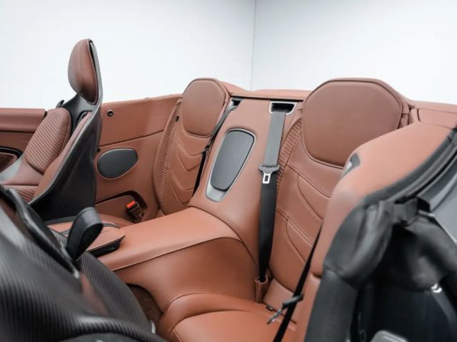 Aston Martin DBS 770 Ultimate Volante 1 OF 199/CARBON/BUCKET