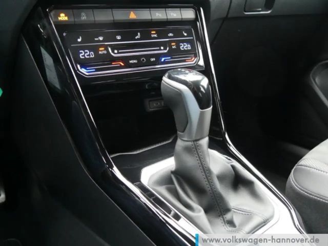 Volkswagen T-Roc 1.5 TSI DSG R-Line