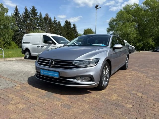 Volkswagen Passat 1.5 TSI Business DSG Variant