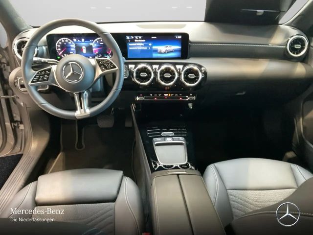 Mercedes-Benz A 220 4MATIC Progressive