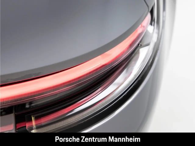 Porsche 992 4 Coupé GTS Targa