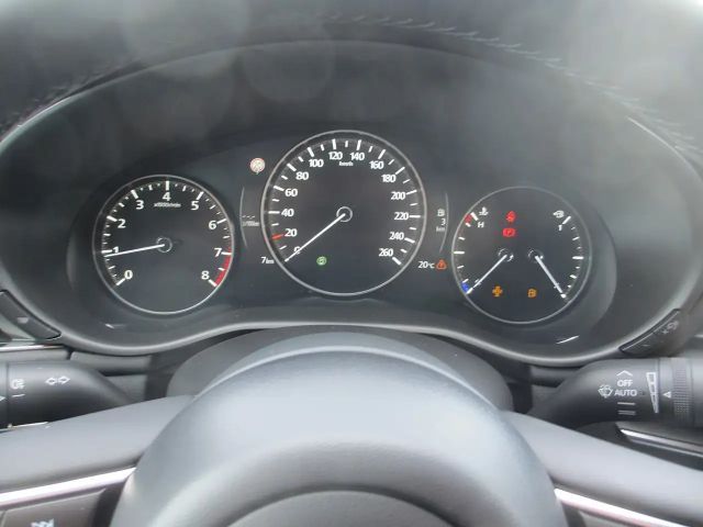 Mazda 3 Exclusive-line