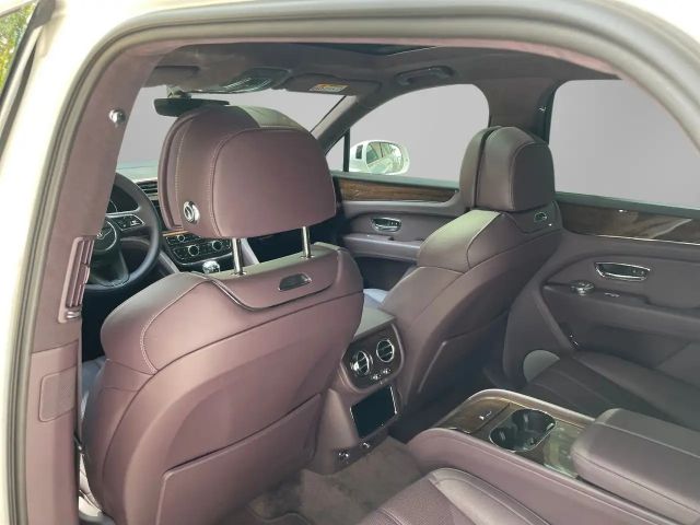 Bentley Bentayga V8