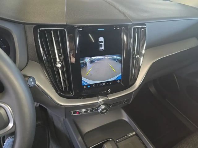 Volvo XC60 AWD Core Recharge T8