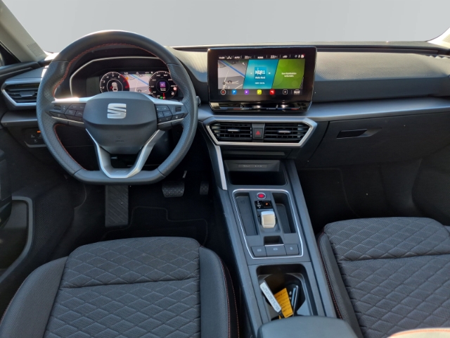 Seat Leon 1.5 eTSI FR-lijn Sportstourer