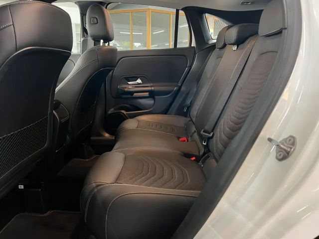 Mercedes-Benz GLA 250 Style