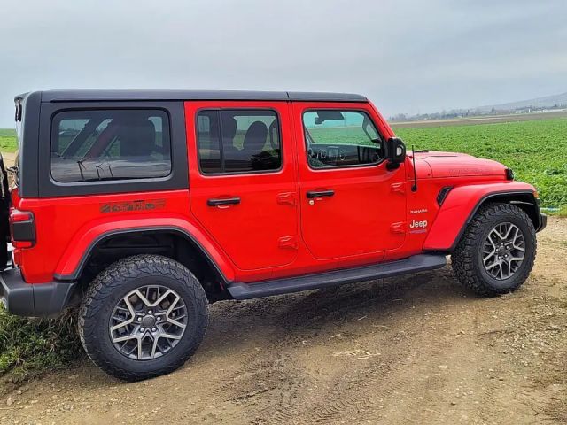 Jeep Wrangler 4xe Sahara