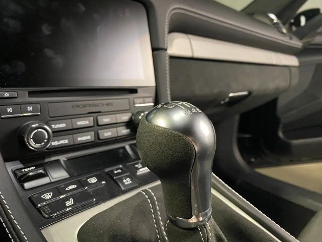 Porsche Cayman Coupé