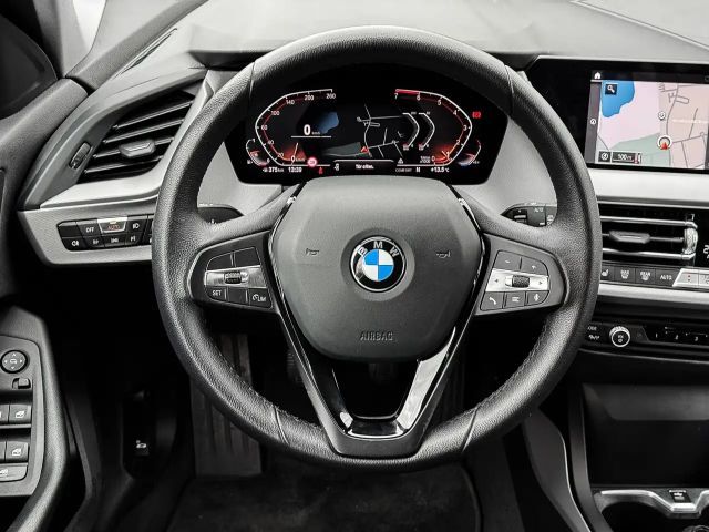 BMW 116 116i Advantage pakket Sedan