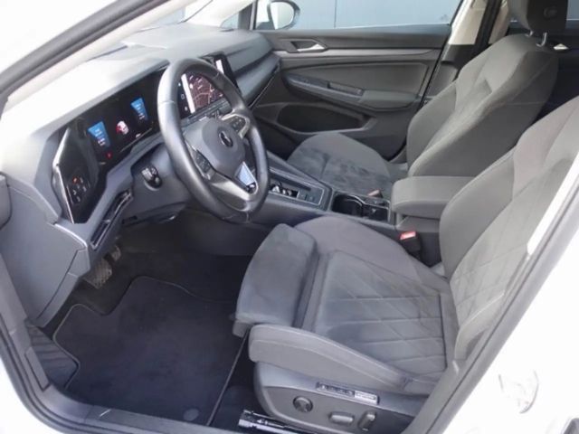 Volkswagen Golf 2.0 TSI DSG Golf VIII Style