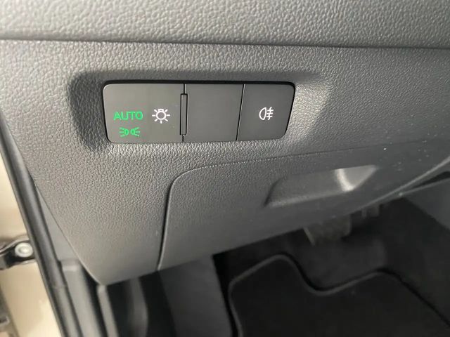 Skoda Octavia Selection