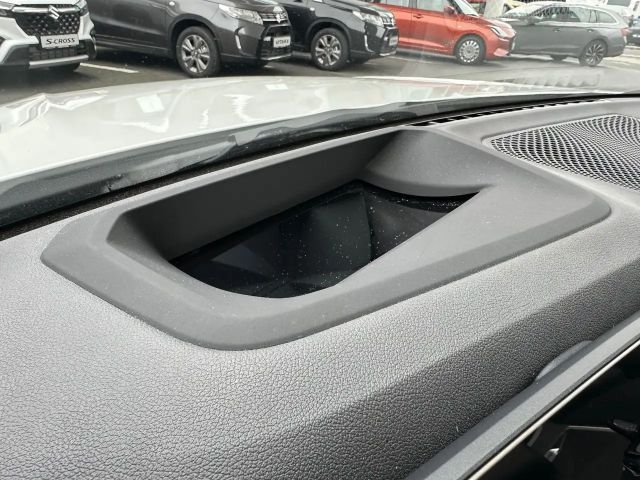 BMW 320 320i M-Sport Sedan xDrive