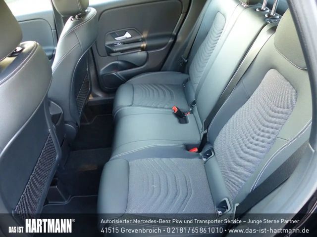 Mercedes-Benz GLA 200 ADVANCED+MBUX+R.KAM+NAVI+LED+SPURHALTE