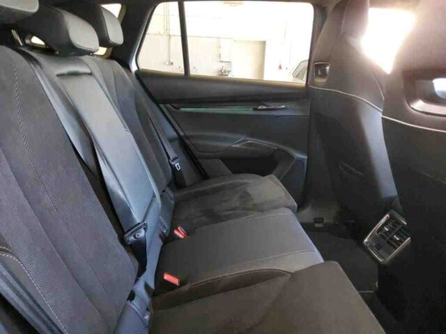 Skoda Enyaq iV 62 kWh +LED +AHK +RKAM +ACC +LM +SHZ +