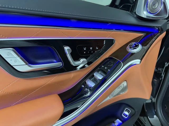 Mercedes-Benz S 500 AMG Line Sedan