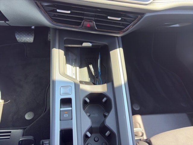 Volkswagen Passat 1.5 eTSI Business Variant