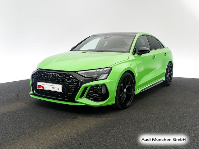 Audi RS3 Quattro S-Tronic Sedan