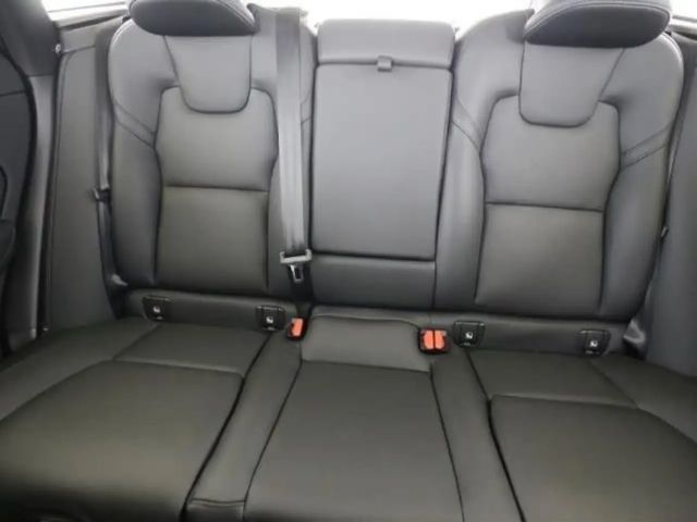 Volvo XC60 Dark Plus