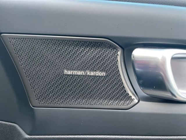 Volvo XC40 Dark Recharge Ultimate