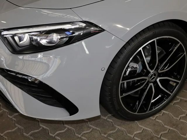 Mercedes-Benz A 250 4MATIC AMG Line