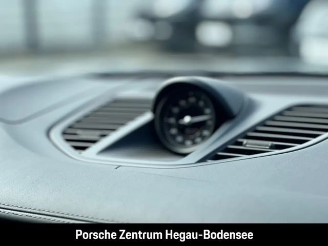 Porsche Panamera 4 E-Hybrid