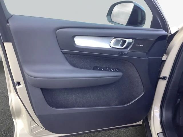 Volvo XC40 Dark Plus