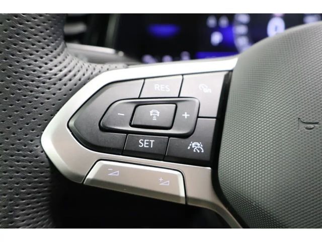 Volkswagen T-Roc 1.5 TSI Cabriolet R-Line