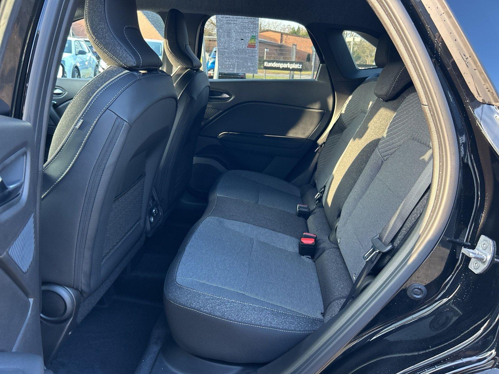 Mitsubishi Grandis 1.8 First Edition