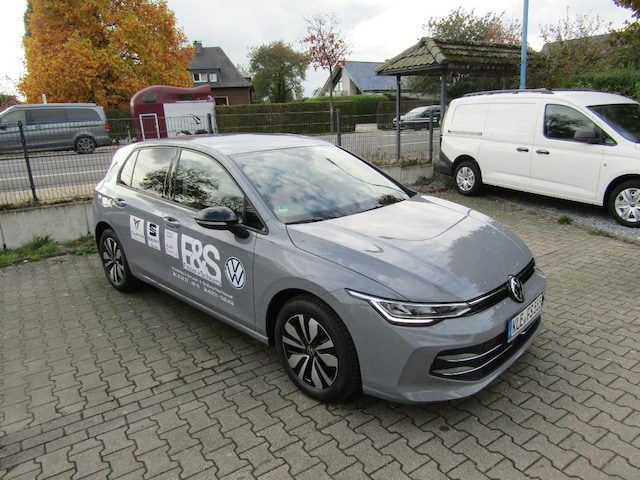 Volkswagen Golf 1.5 eTSI DSG