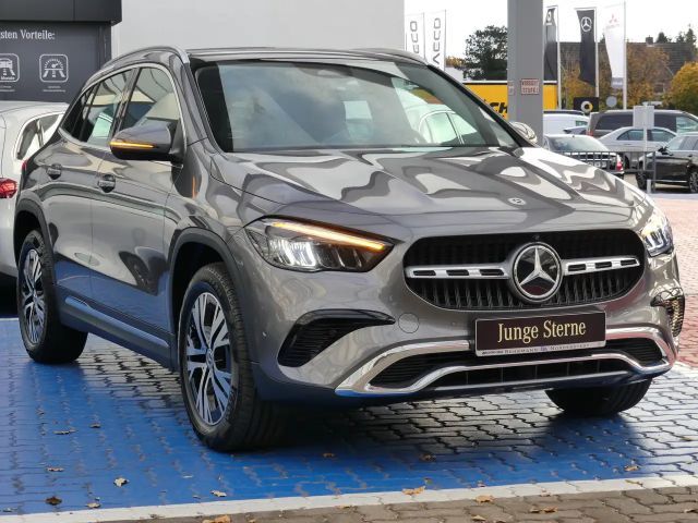 Mercedes-Benz GLA 180 Progressive
