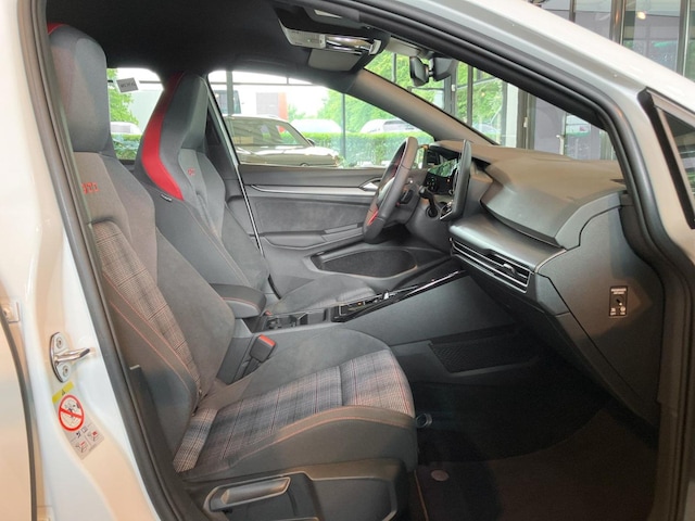 Volkswagen Golf 2.0 TSI DSG GTI