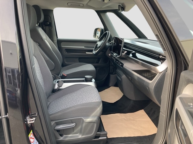 Volkswagen ID.Buzz ID.Buzz LANG*7-SITZE*PANO*AHK*RFK*TRAVEL ASSIST