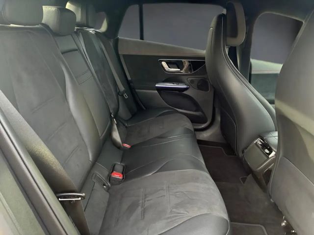 Mercedes-Benz EQE 350 AMG Line Sedan