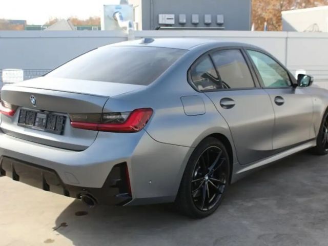 BMW 320 320d M-Sport Sedan xDrive