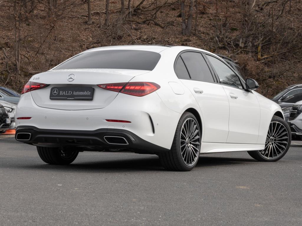 Mercedes-Benz C 180 AMG Line Sedan