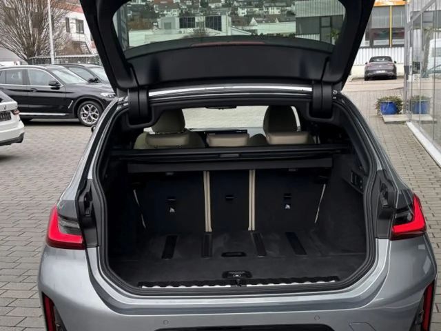 BMW 330 330i M-Sport Touring