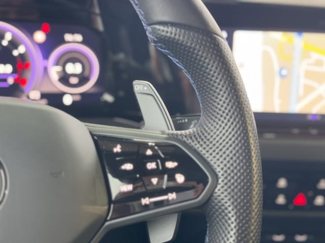 Volkswagen Golf 2.0 TSI DSG Golf VIII