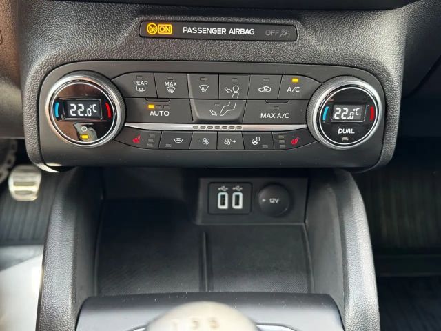 Ford Focus ST Line Wagon