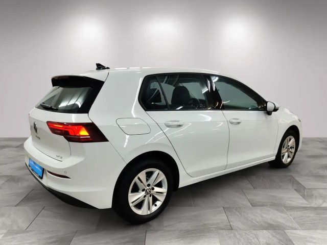 Volkswagen Golf 1.5 eTSI DSG Life