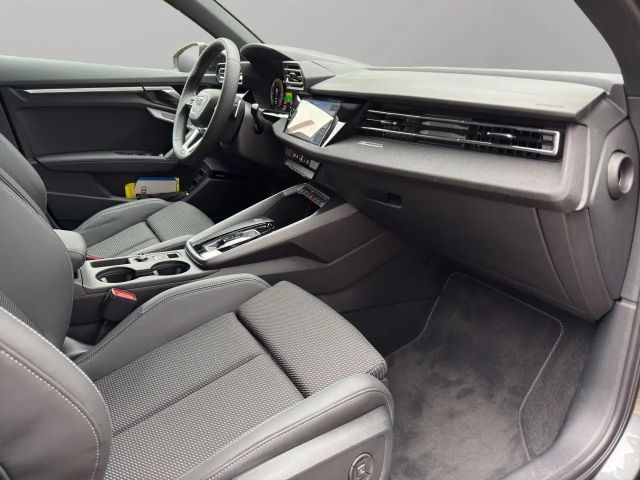 Audi A3 45 TFSI Hybride S-Line Sedan
