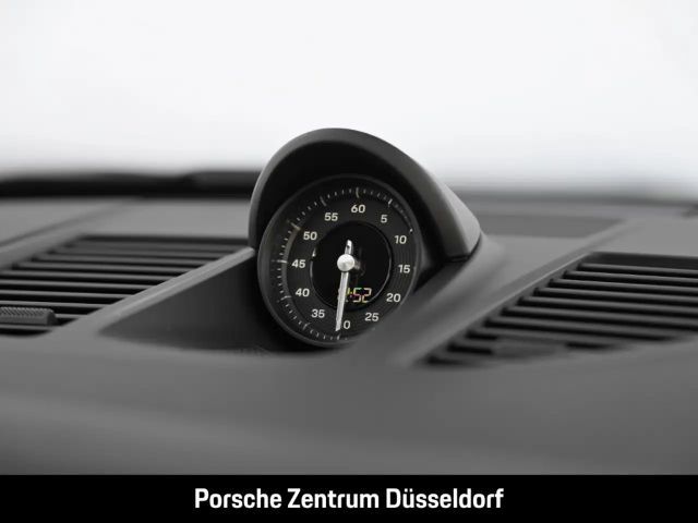 Porsche 992 4 Coupé GTS Targa