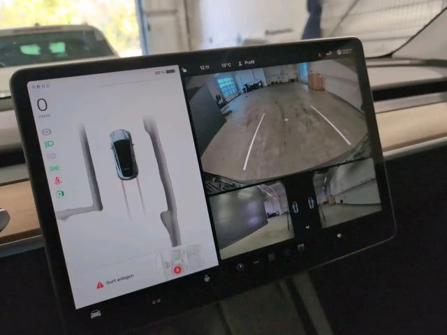 Tesla Model Y AWD Dual Motor Performance