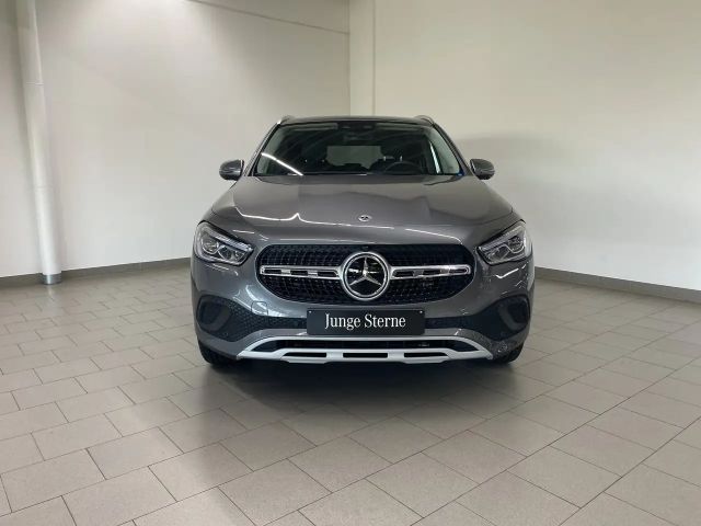 Mercedes-Benz GLA 250 4MATIC Style