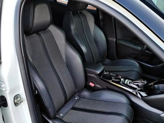 Peugeot E-2008 GT-Line