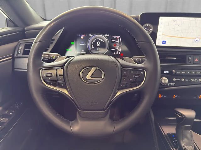 Lexus ES Business Line