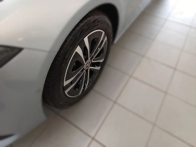 Mercedes-Benz A 200 LENKRADHEIZUNG LED HP 17 ZOLL ALU