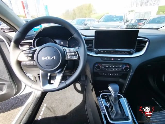 Kia Ceed 1,0T DCT Ultimate  +NAVI+Bluetooth+16Zoll