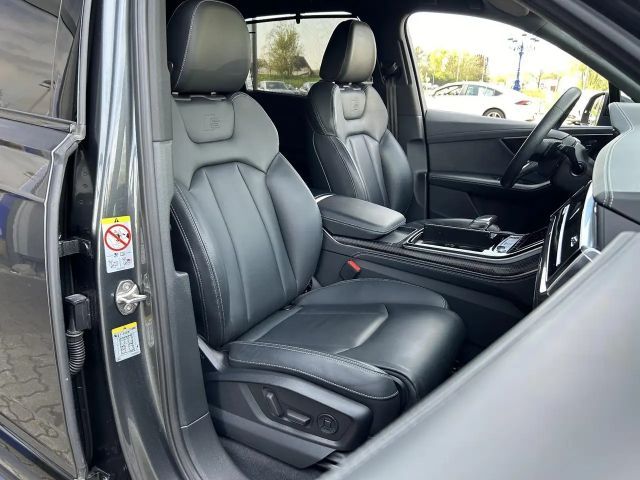 Audi SQ7 4.0 TFSI Competition