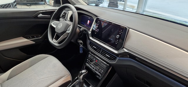 Volkswagen T-Cross 1,5TSI DSG Matrix ACC Navi